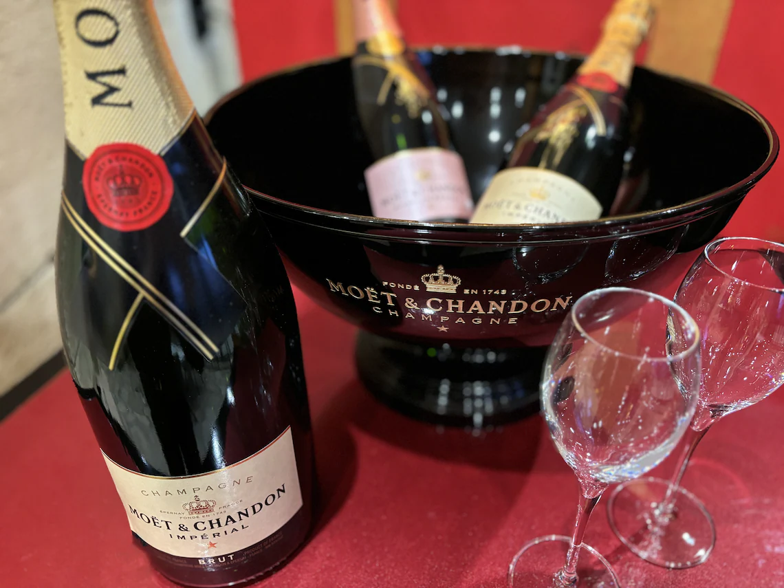 LARGE Moët & Chandon Champagne bowl in black and gold by Orfèvrerie d’Anjou – XXL size MOET Champagne cooler – Huge ice basin champagne bath