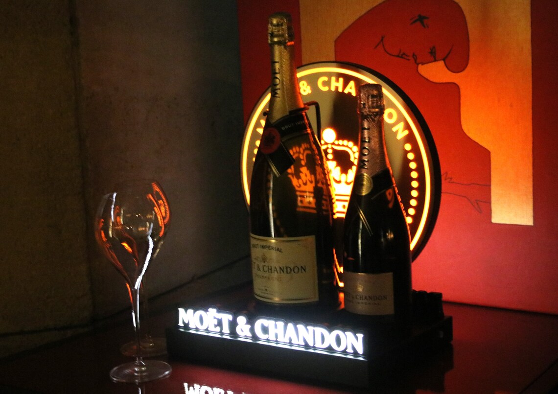 Luminous MOËT crown emblem Moët & Chandon colour-changing bottle display stand MOËT Glorifier LED Glowbar Original unopened factory box