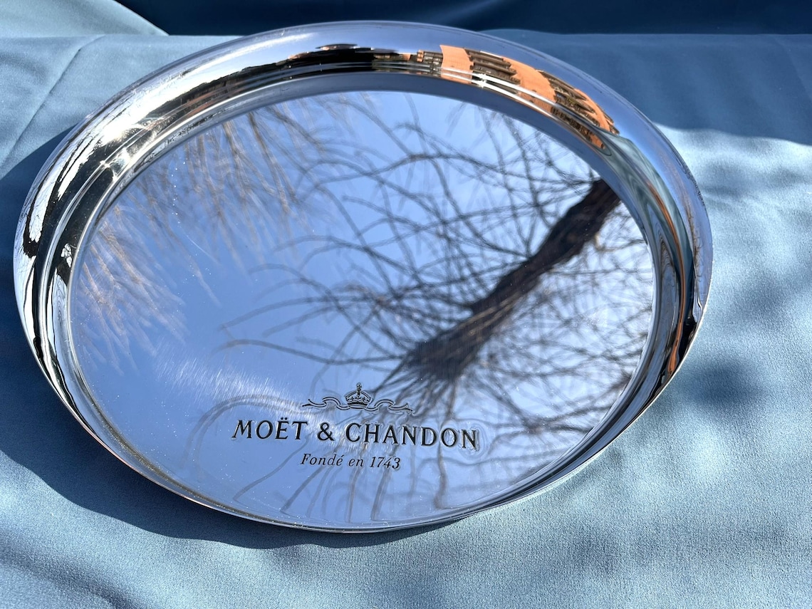 MOËT & CHANDON metal service tray – MOËT Champagne barware